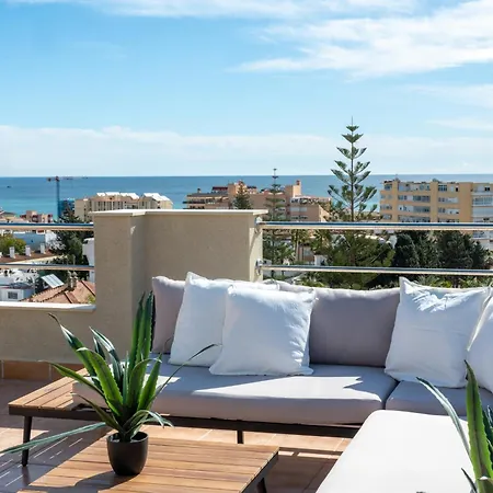 Luxury Isabella Sea View Apartament *