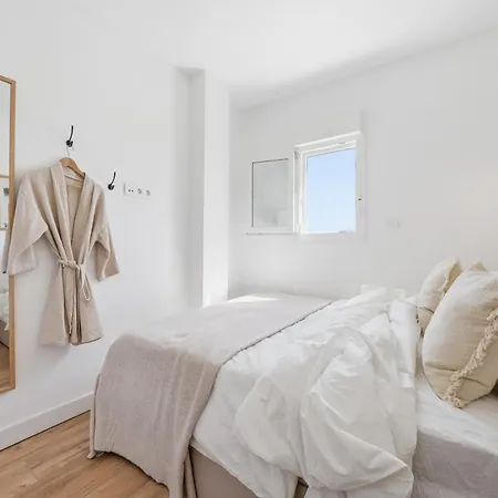 Luxury Isabella Sea View Apartament